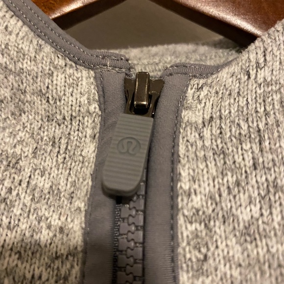 Lululemon Fleece & Thank you Pullover - speckled light grey fleece - size 4 - Picture 3 of 5